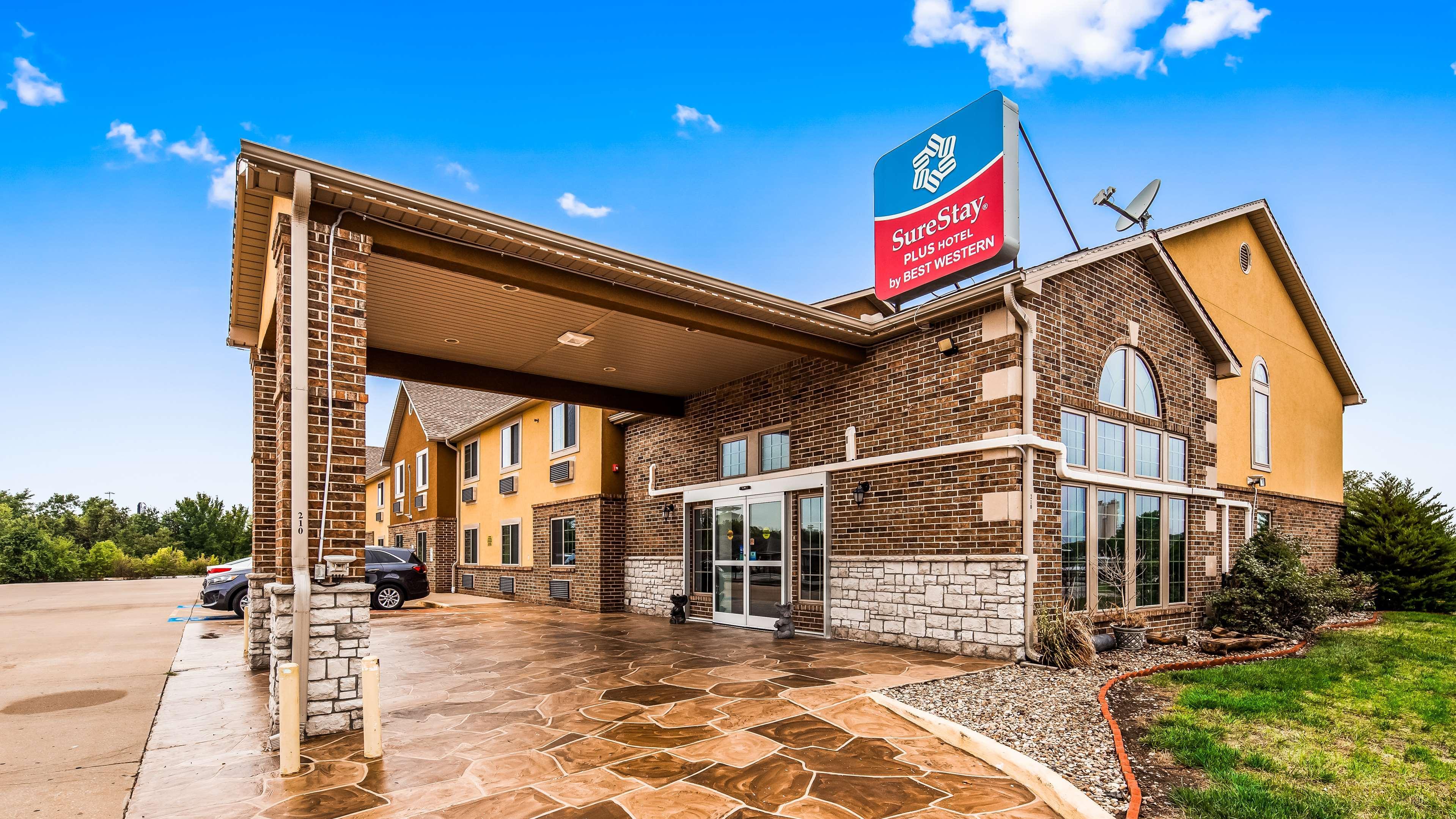 Surestay Plus Hotel By Best Western Kearney Bagian luar foto