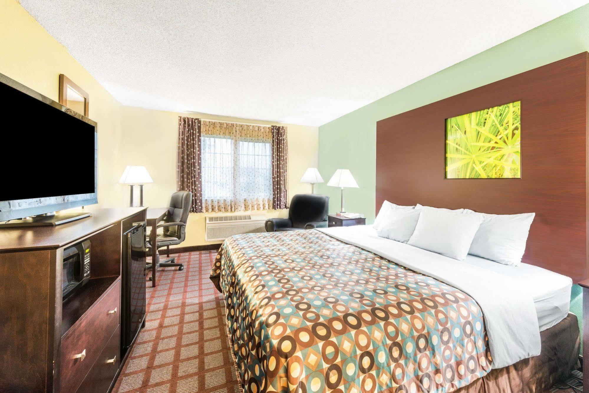 Surestay Plus Hotel By Best Western Kearney Bagian luar foto